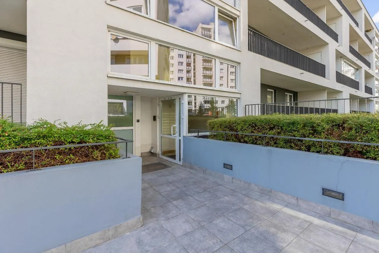 Metro Targowek Spacious Apartment With Parking By Noclegi Renters Warszawa Polska