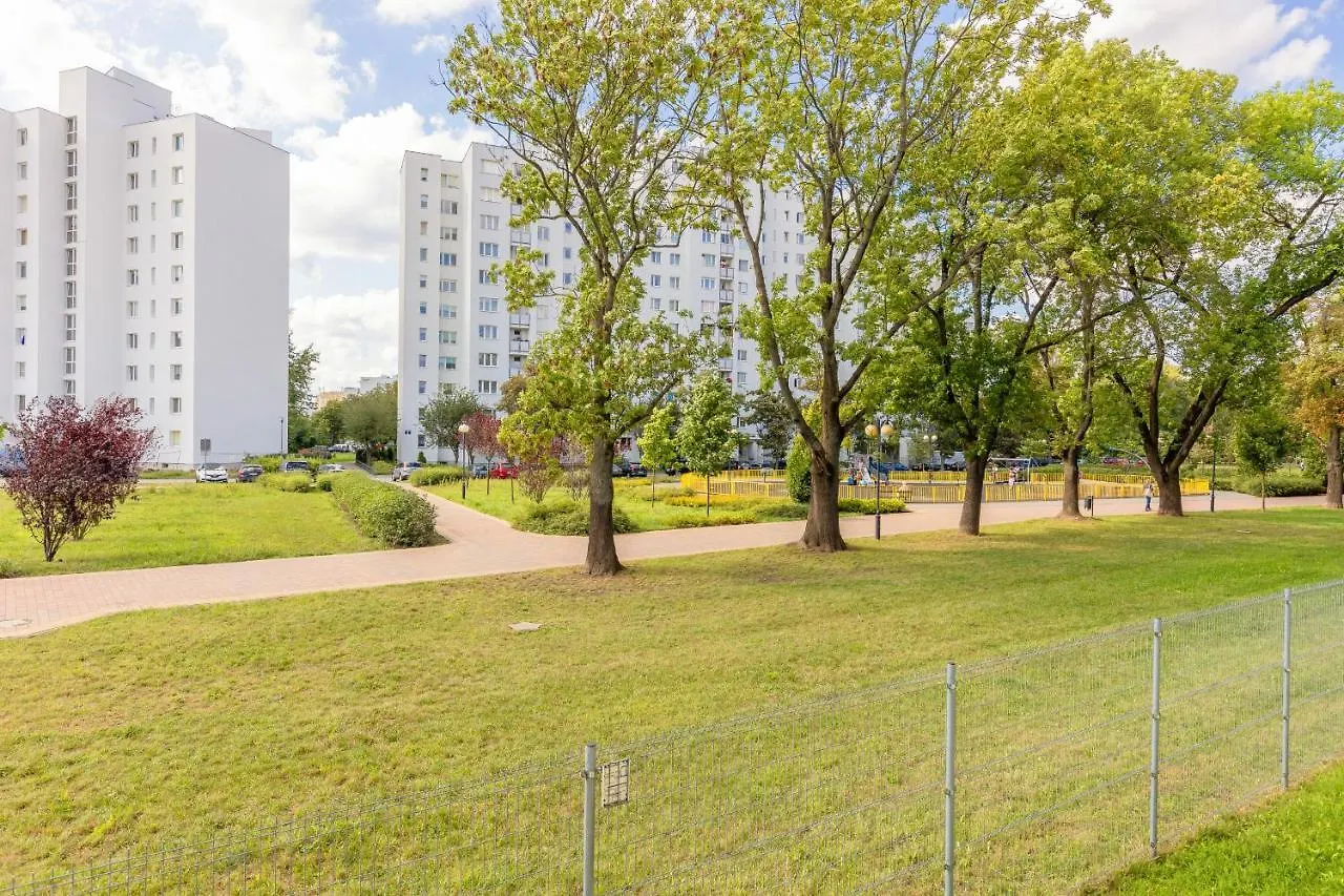 Metro Targowek Spacious Apartment With Parking By Noclegi Renters Warszawa