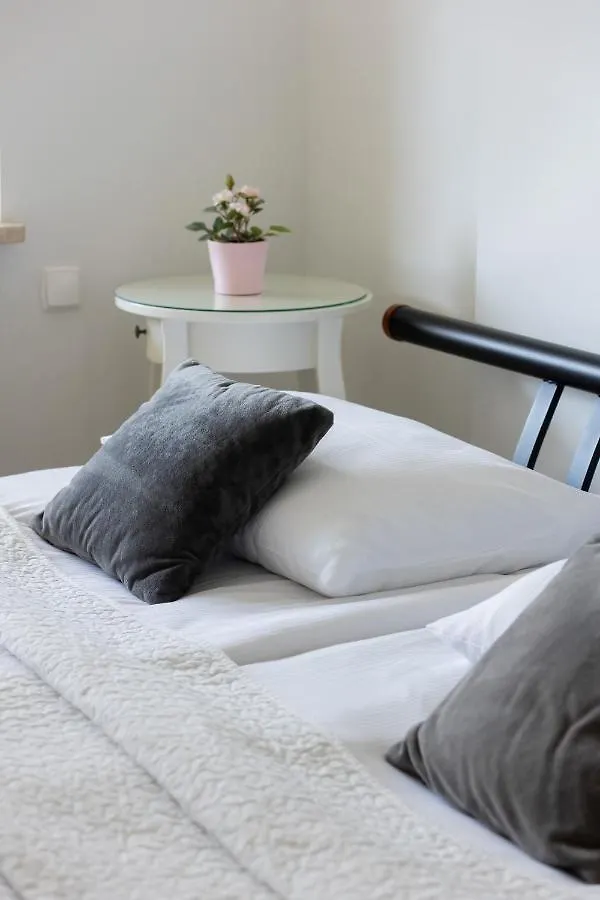 Metro Targowek Spacious Apartment With Parking By Noclegi Renters Warszawa